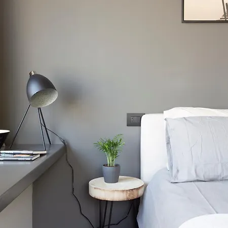 Grey Loft アパート *